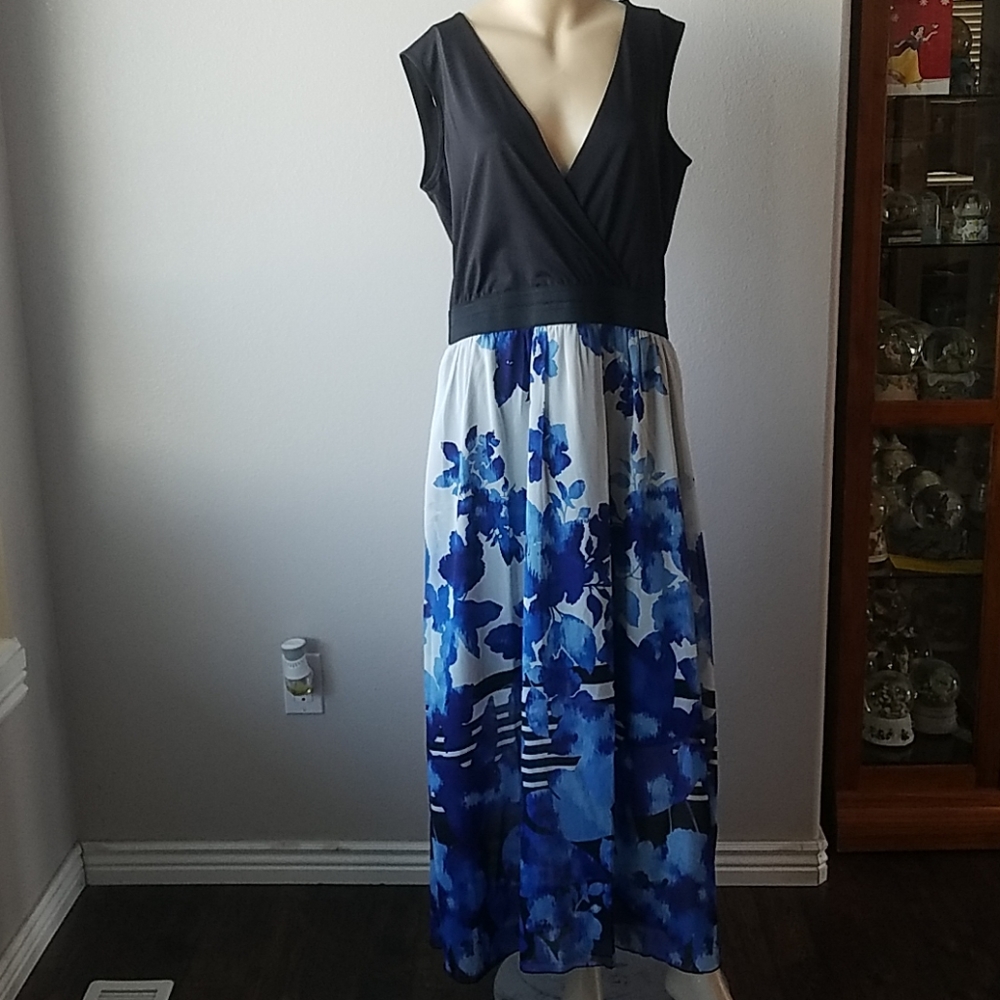 Signature collection maxi dress size x-large